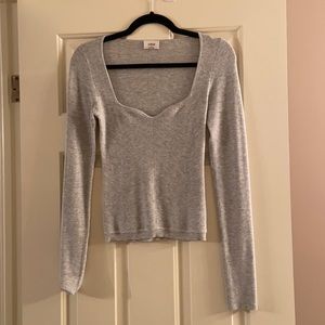 Aritzia Wilfred Tuscany sweater. Grey. Size S